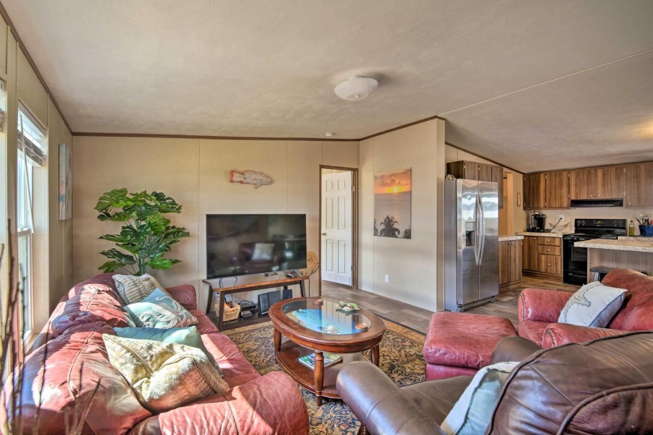 Quaint Port Oconnor Home - 3 Mi To Beach! Port O'Connor Exterior photo